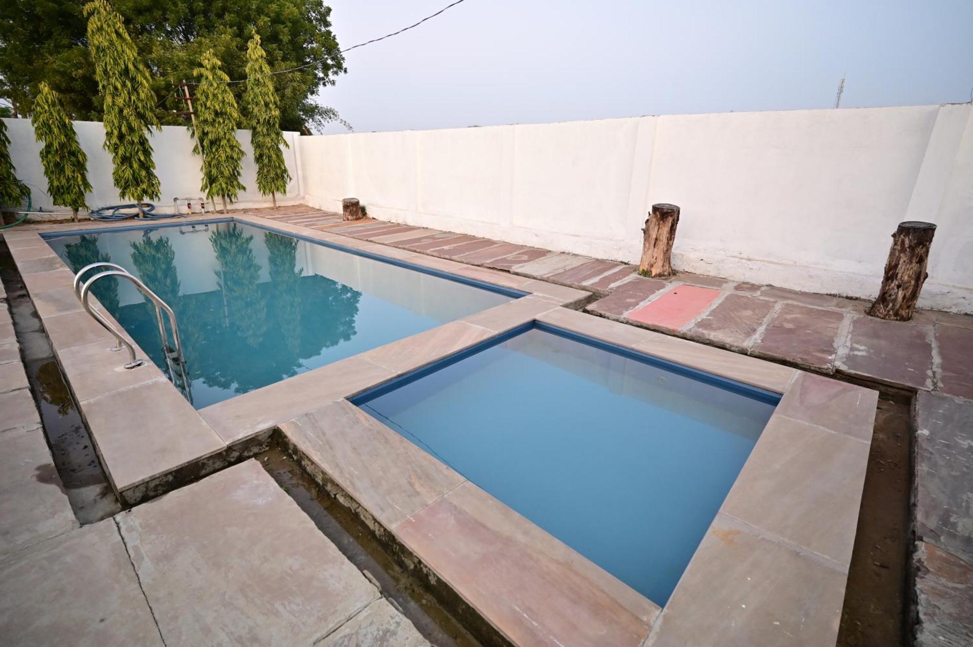 The Castle Crown - Hem Vilas Resort Ranthambhore Sawai Madhopur Bagian luar foto