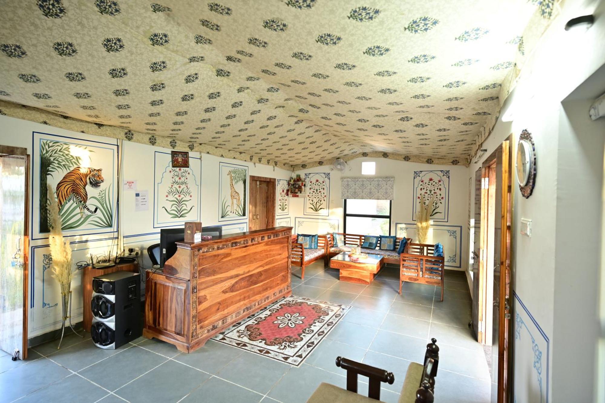 The Castle Crown - Hem Vilas Resort Ranthambhore Sawai Madhopur Bagian luar foto