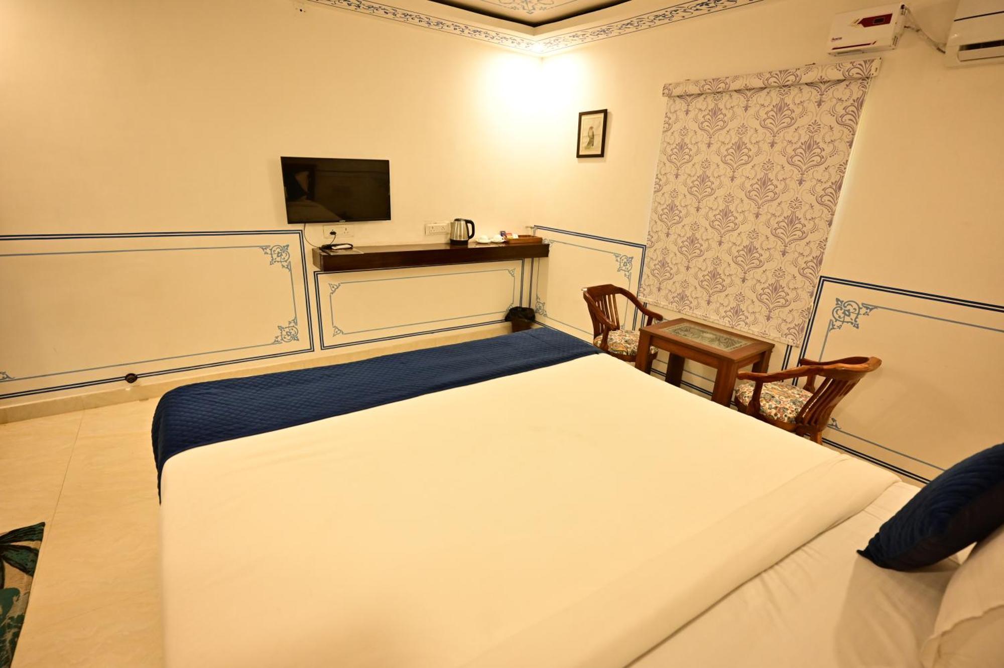 The Castle Crown - Hem Vilas Resort Ranthambhore Sawai Madhopur Bagian luar foto